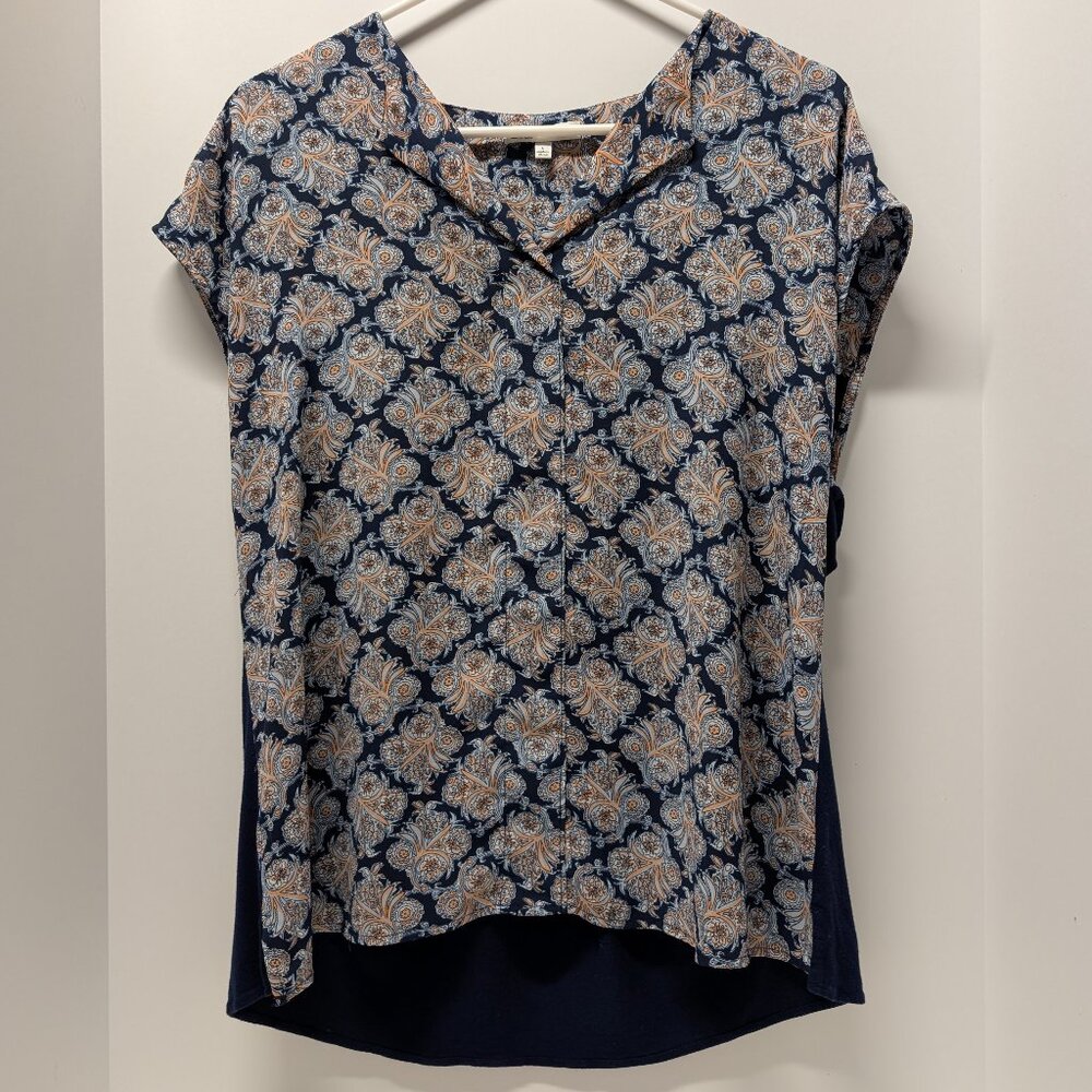 DR2 by Daniel Rainn Mixed Material Floral V-Neck Blouse